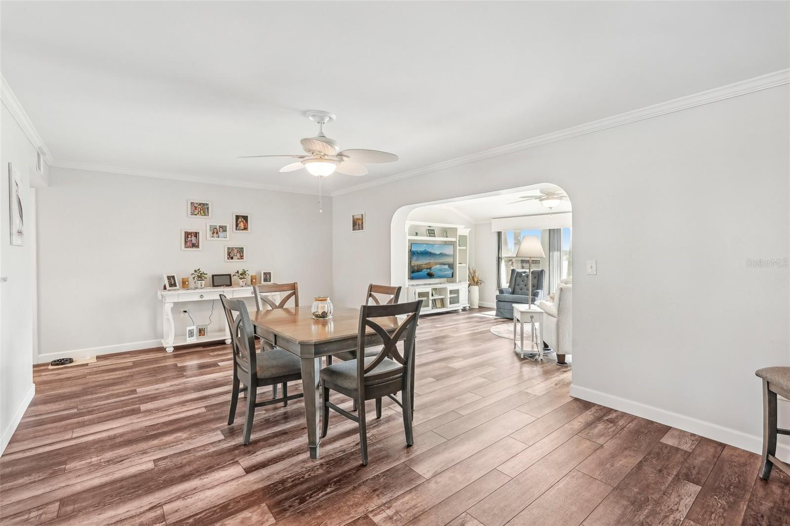 1405 W DEL WEBB BLVD