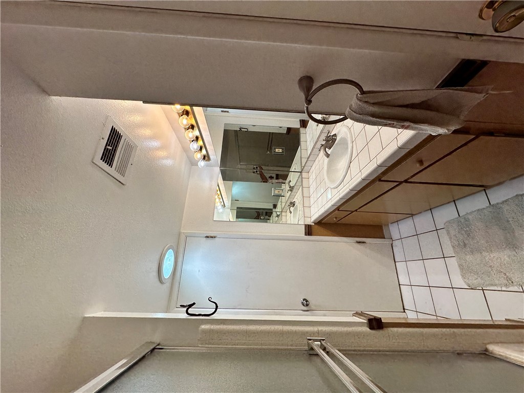 2533 Mullen Drive