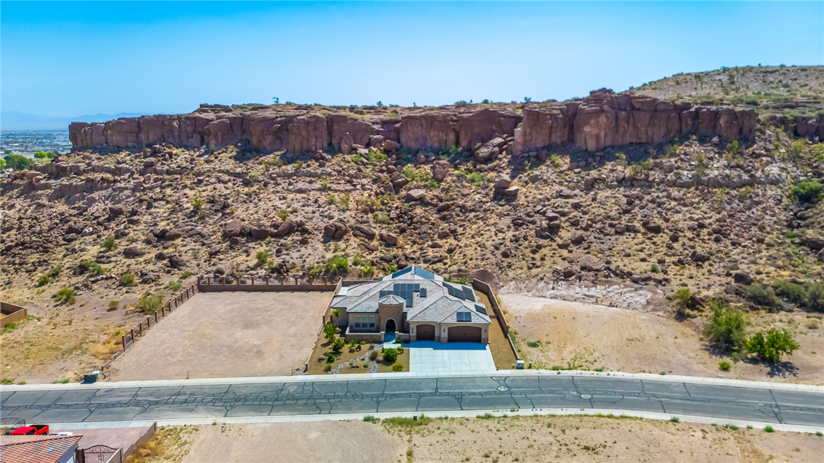 2390 Country Club Drive