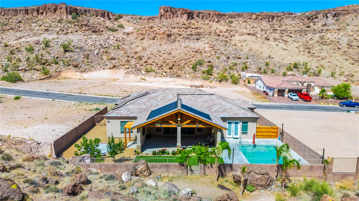 2390 Country Club Drive