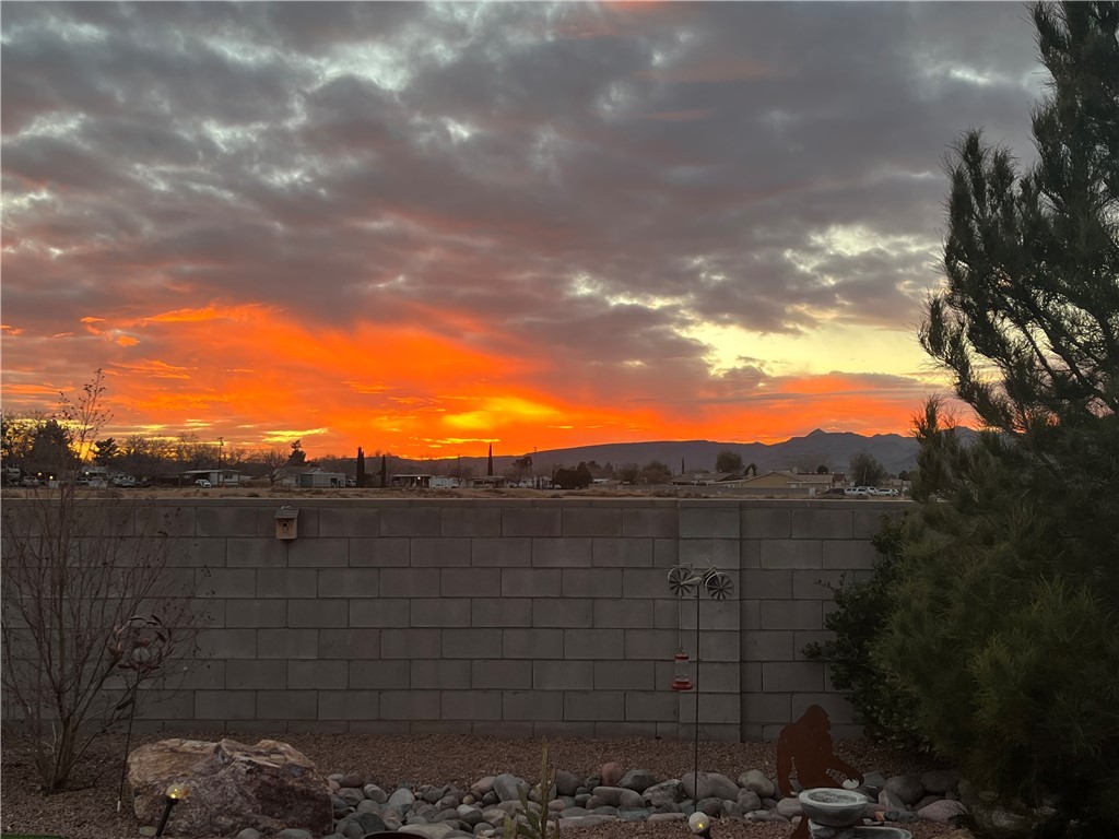 4745 E Old West Road