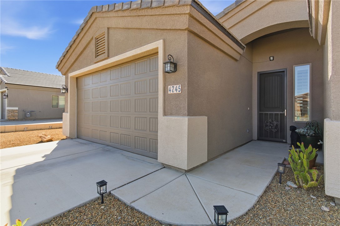 4745 E Old West Road