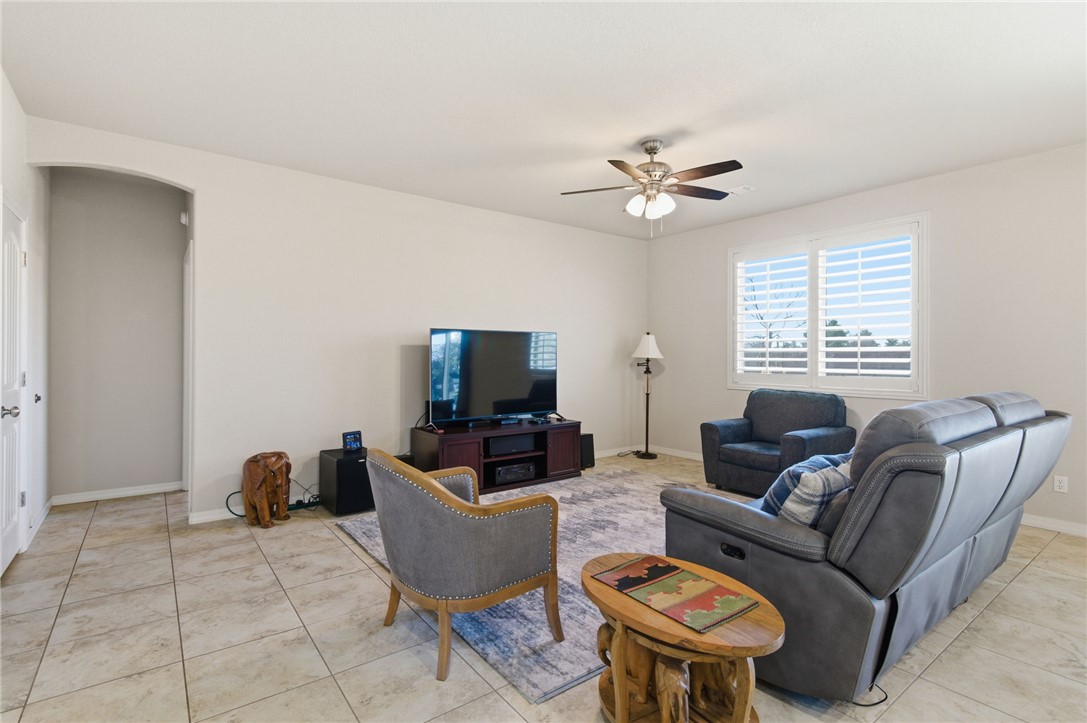 4745 E Old West Road