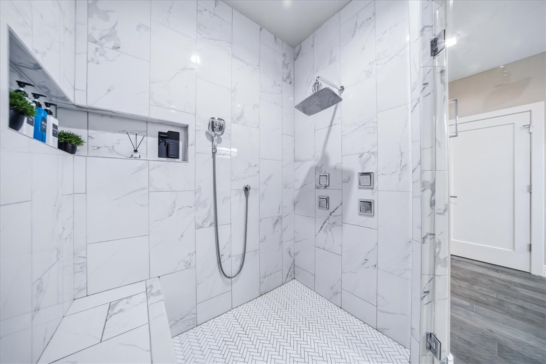 4208 Edgerock Avenue