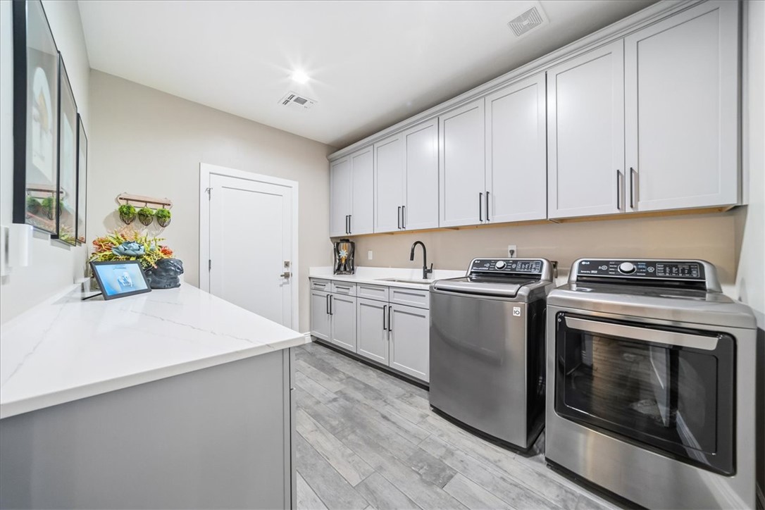 4208 Edgerock Avenue