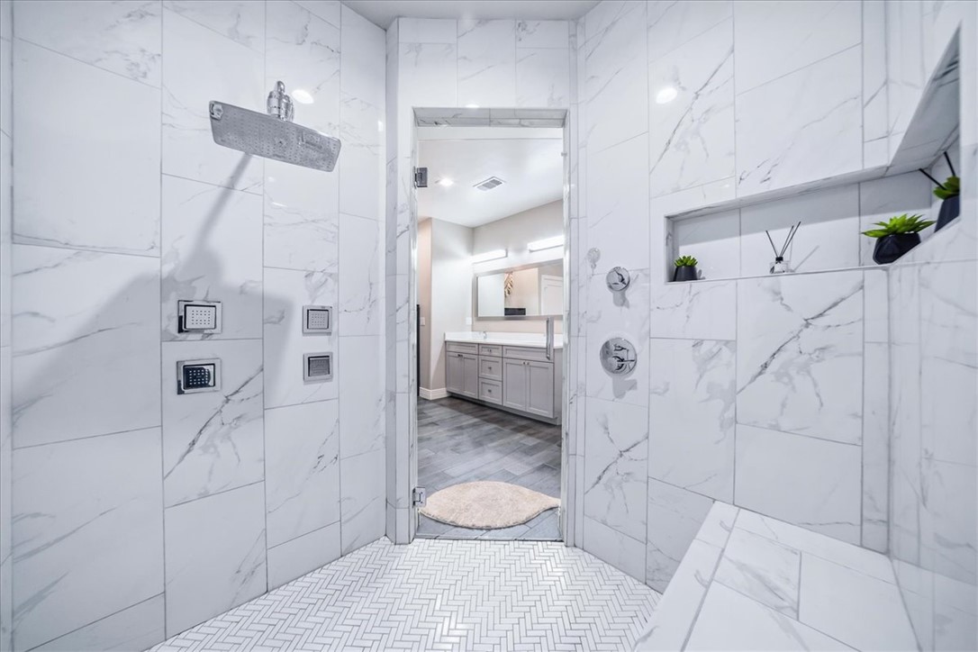 4208 Edgerock Avenue