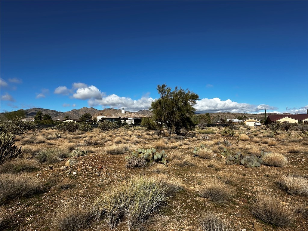 2190 E Greasewood Drive