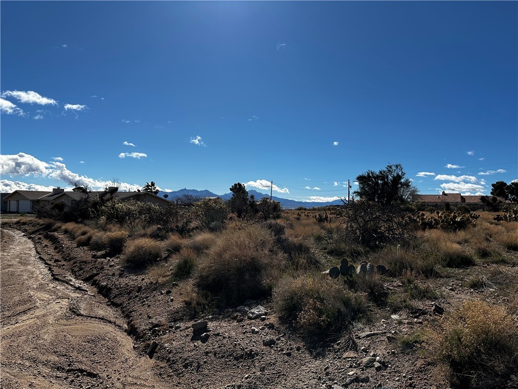 2190 E Greasewood Drive