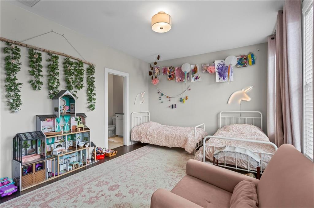 215 Arizona Avenue NE Unit 1