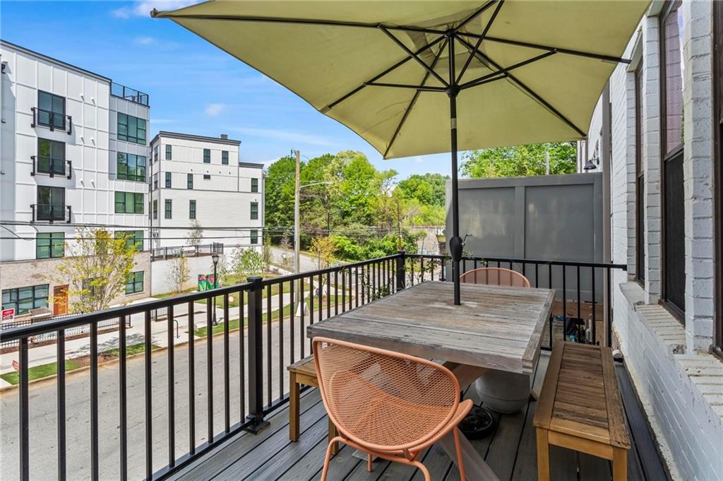 215 Arizona Avenue NE Unit 1