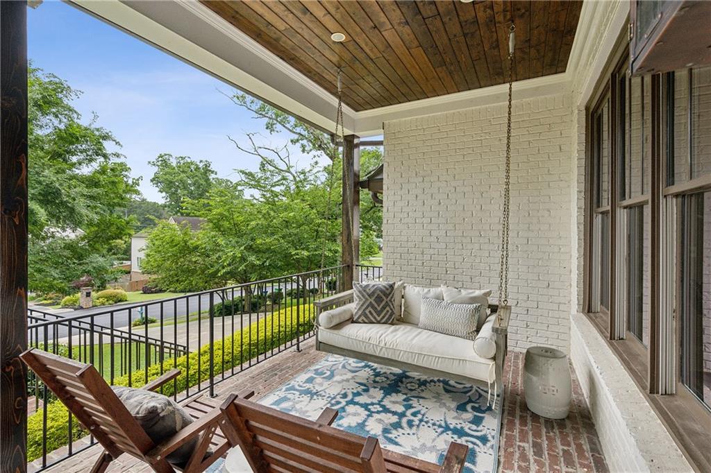 2460 Drew Valley Road NE