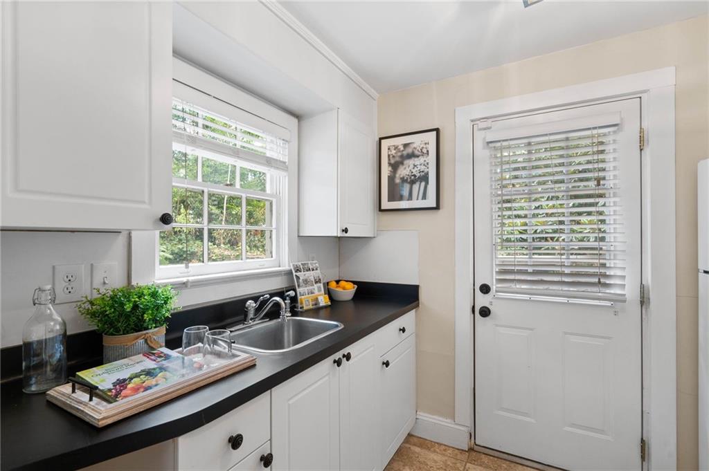 34 PEACHTREE Circle NE