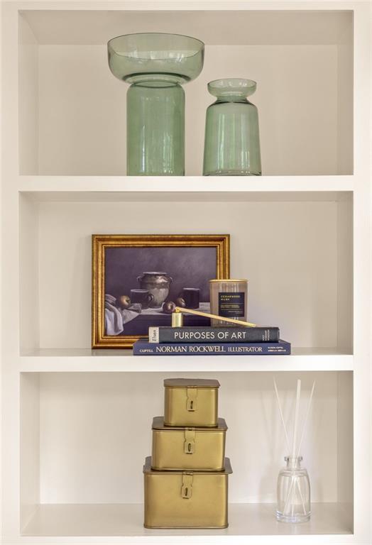 1005 Mclynn Avenue NE