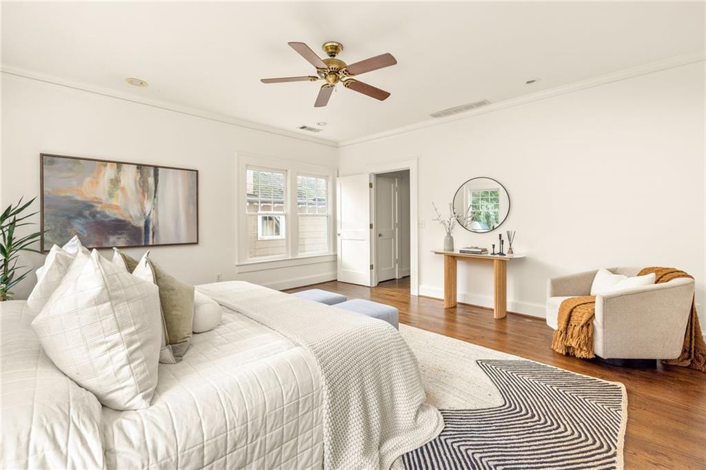 1005 Mclynn Avenue NE