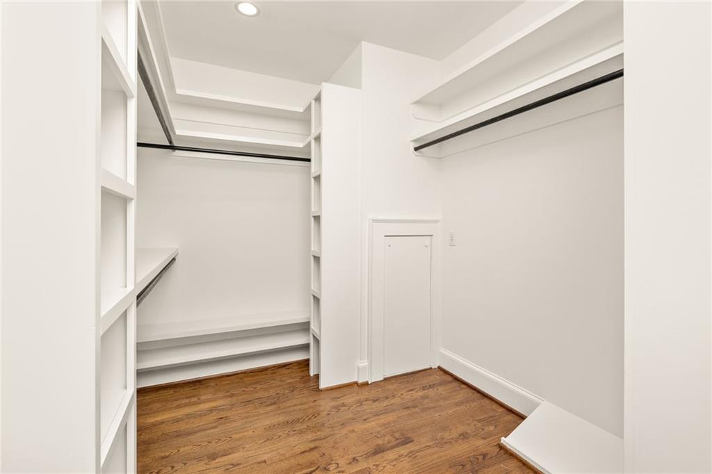 1005 Mclynn Avenue NE