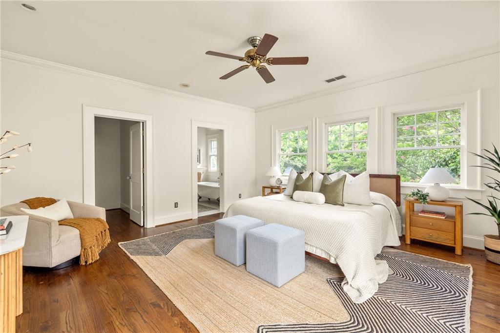 1005 Mclynn Avenue NE