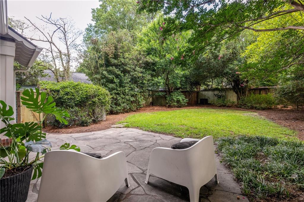 1005 Mclynn Avenue NE