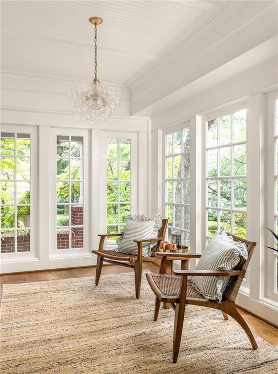 1005 Mclynn Avenue NE