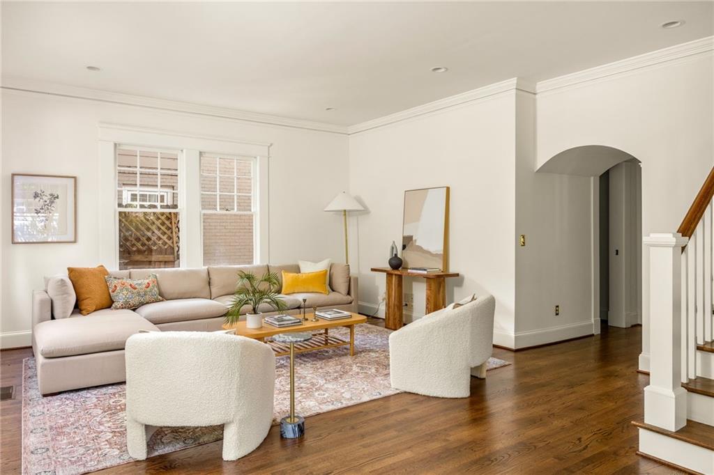 1005 Mclynn Avenue NE