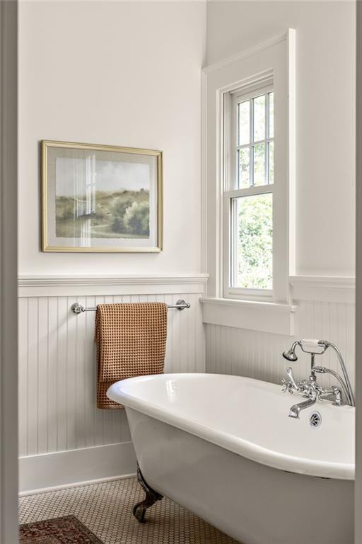 1005 Mclynn Avenue NE