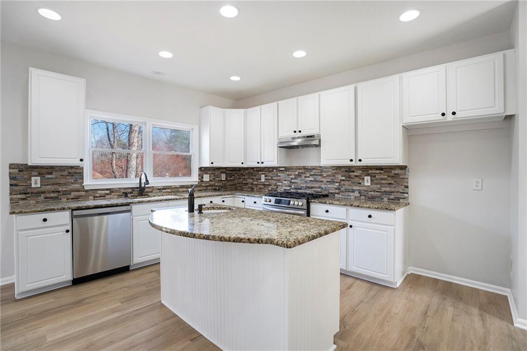 10950 Glenhurst