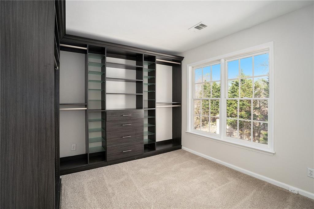 10950 Glenhurst