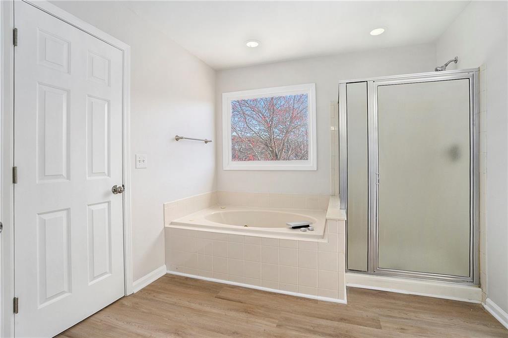 10950 Glenhurst
