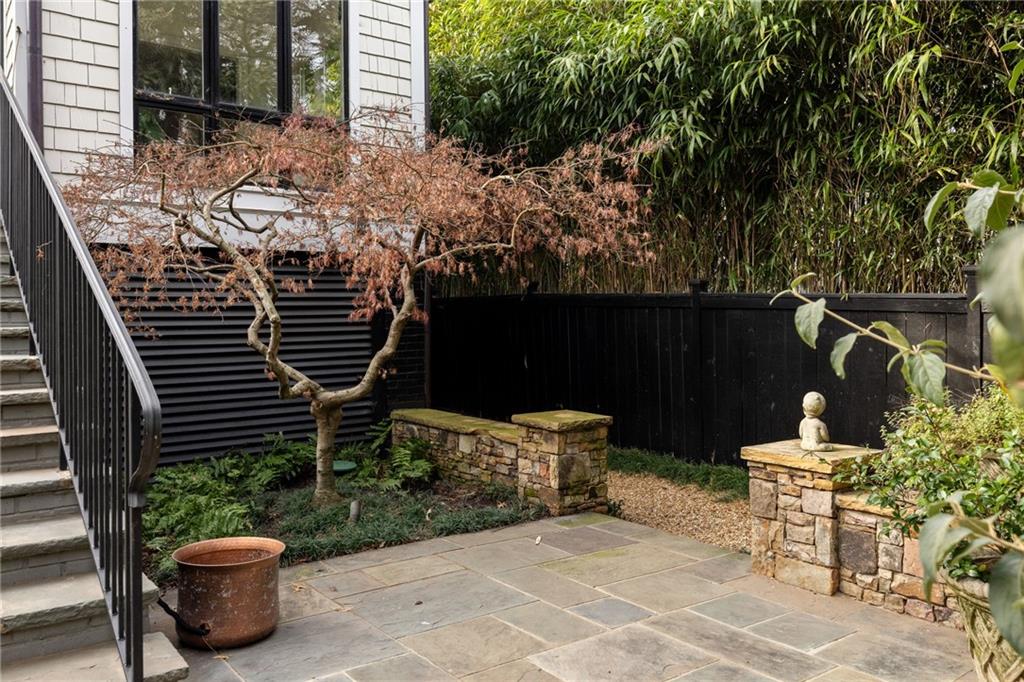 21 Barksdale Drive NE