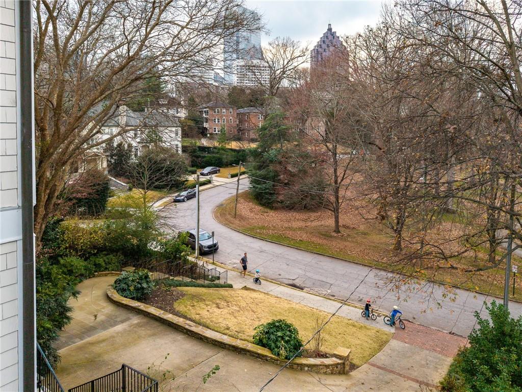 21 Barksdale Drive NE