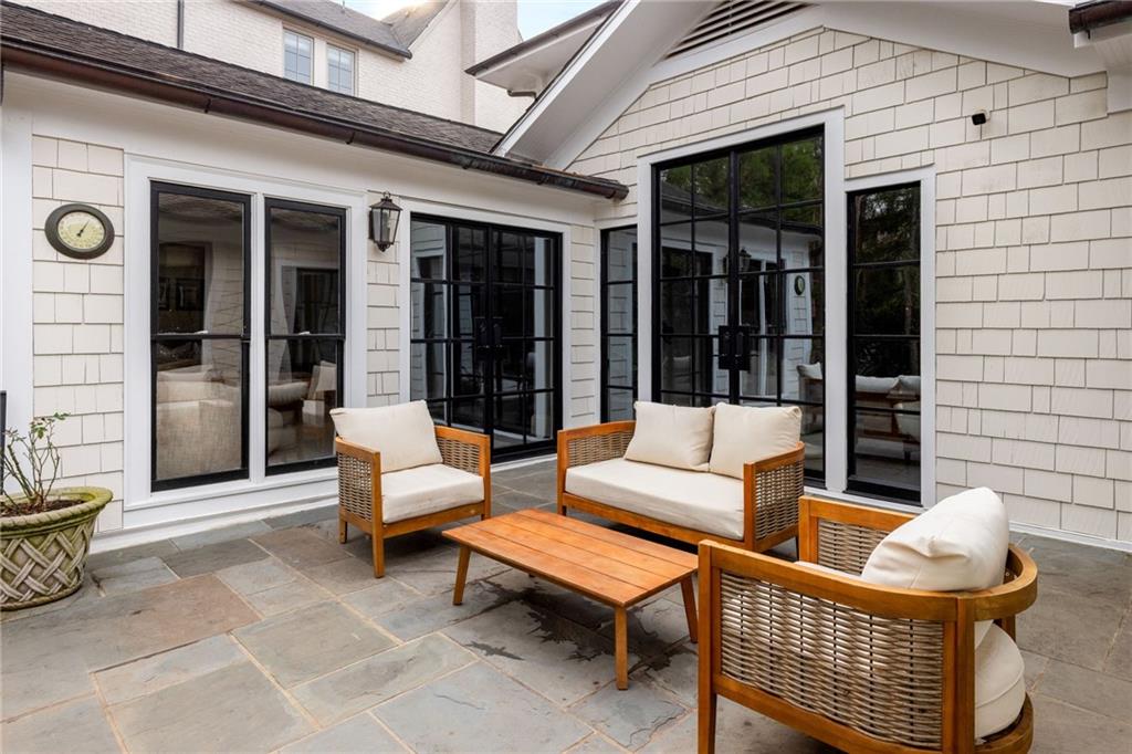 21 Barksdale Drive NE