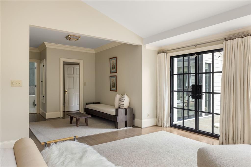 21 Barksdale Drive NE