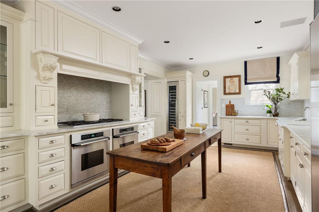 21 Barksdale Drive NE