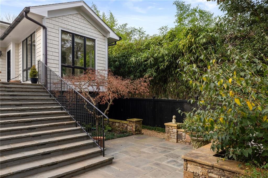 21 Barksdale Drive NE