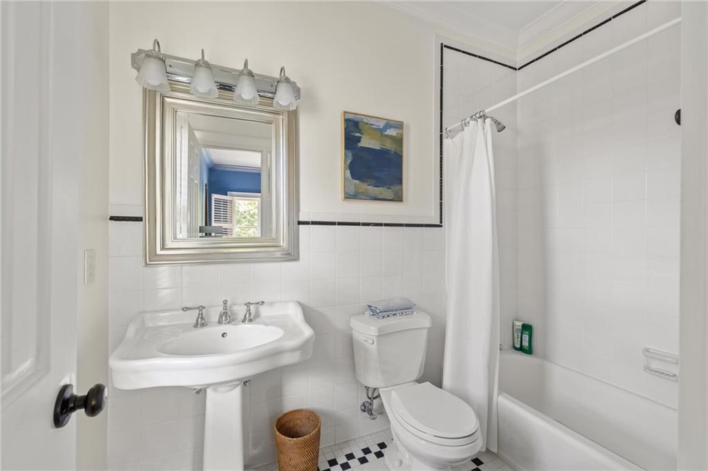 21 Barksdale Drive NE