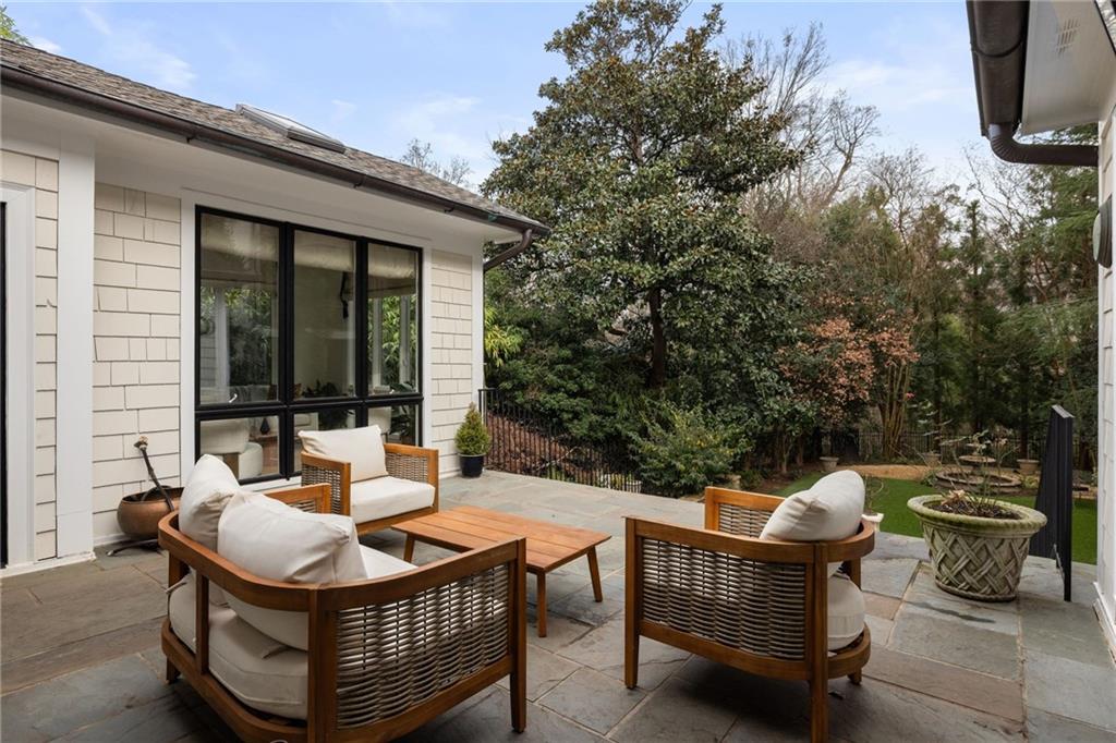 21 Barksdale Drive NE