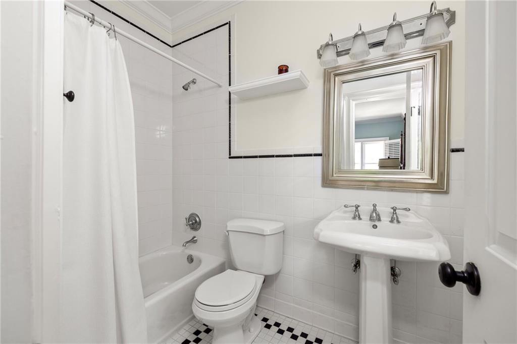 21 Barksdale Drive NE