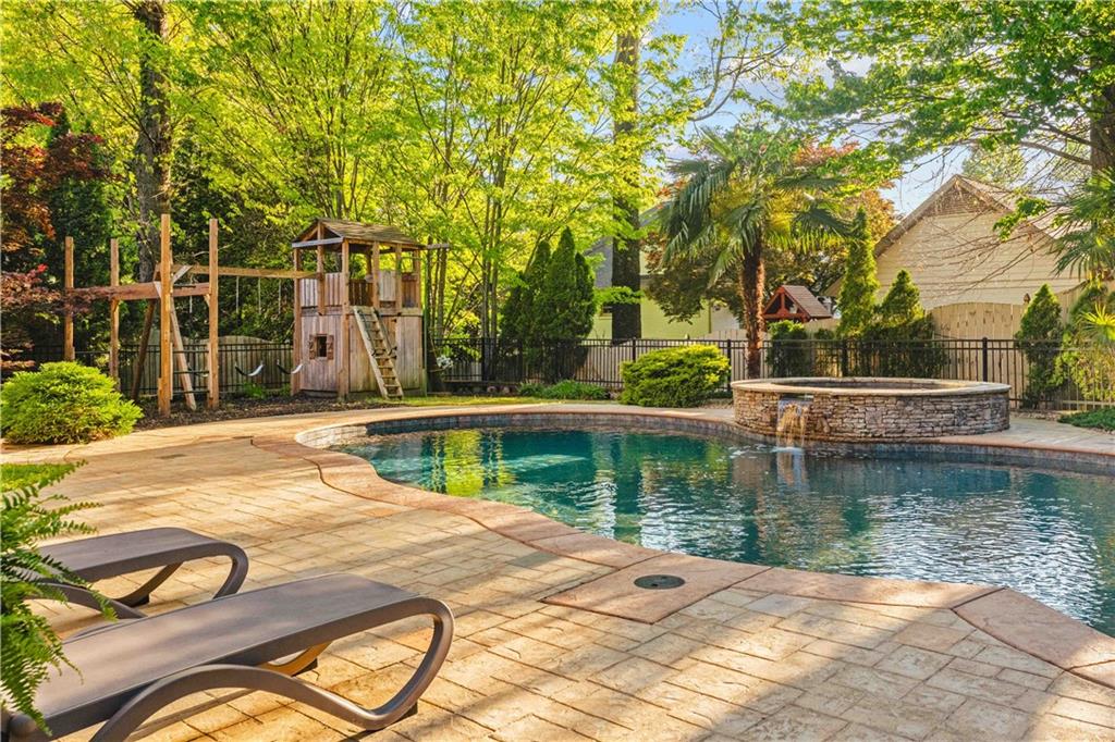 1686 Montcliff Court