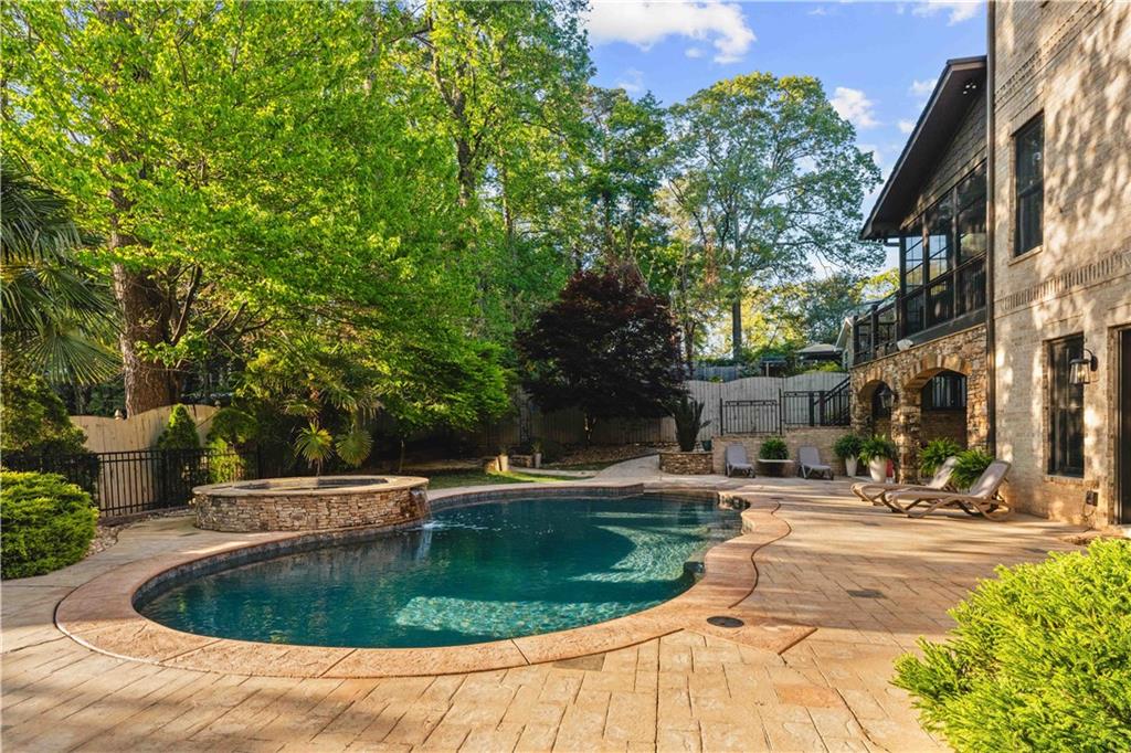 1686 Montcliff Court
