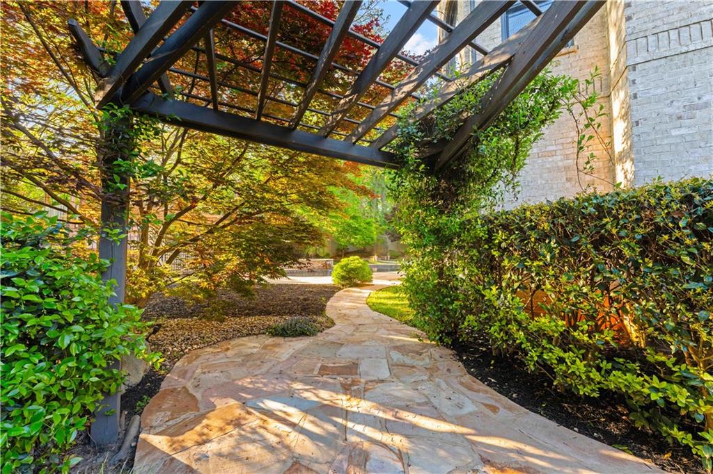 1686 Montcliff Court