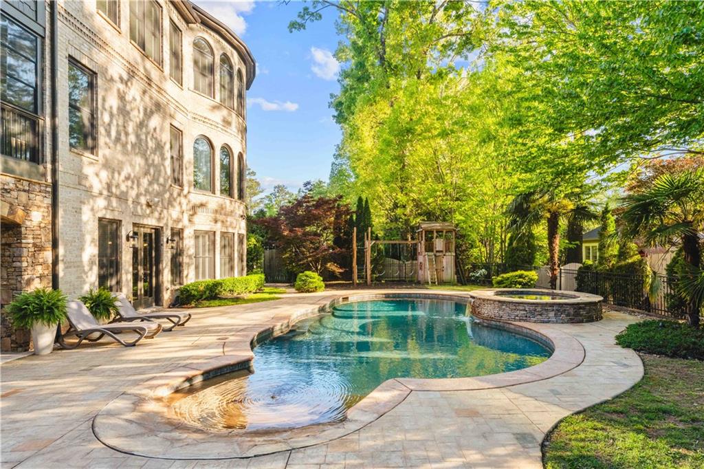 1686 Montcliff Court