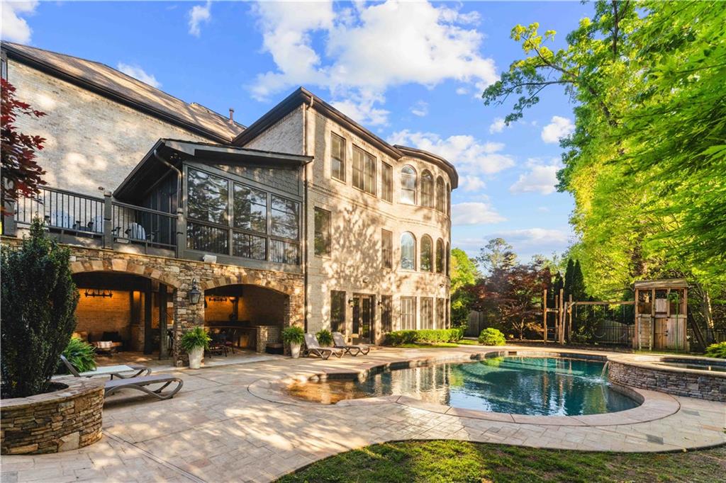 1686 Montcliff Court