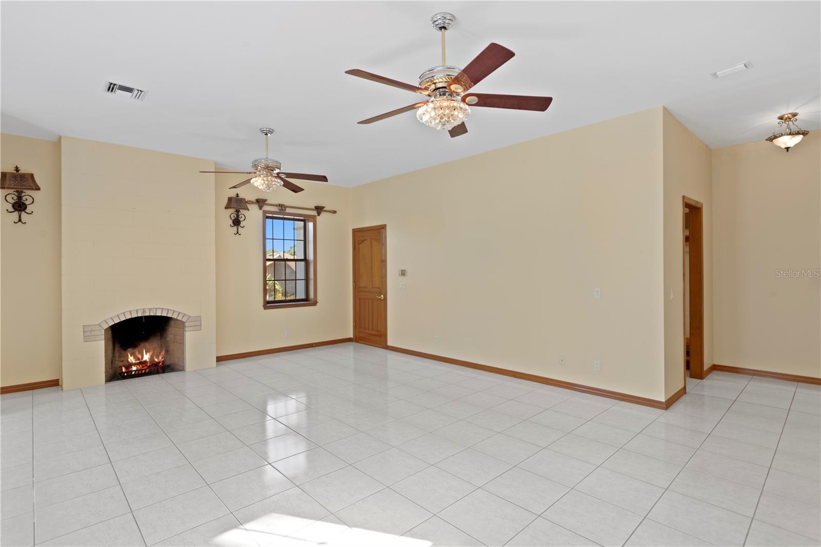 1577 ALEXANDER RD