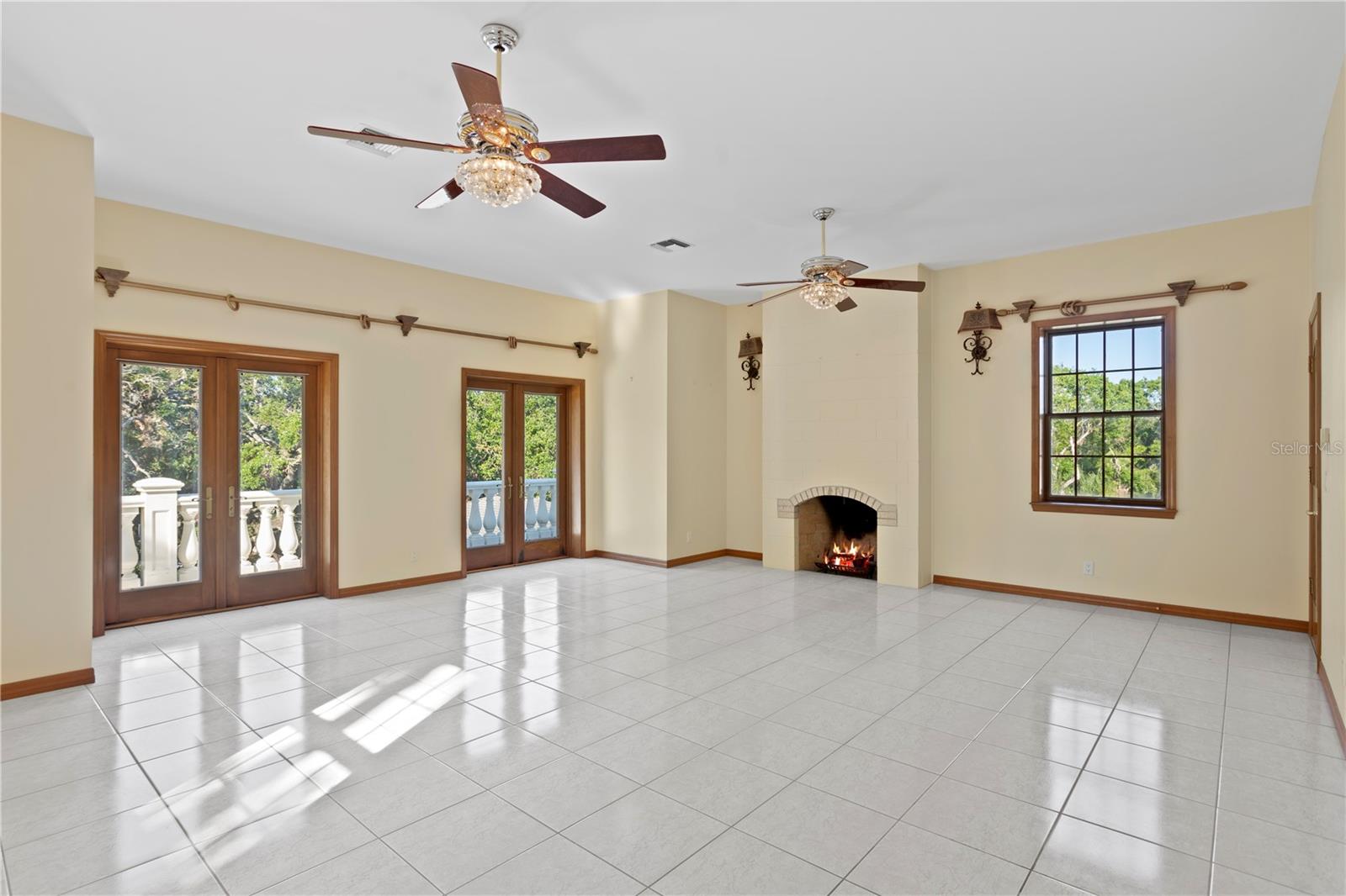 1577 ALEXANDER RD