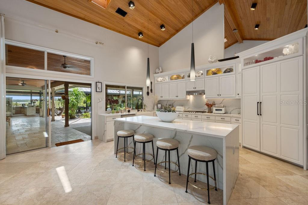 13450 E LAKE MARY JANE RD