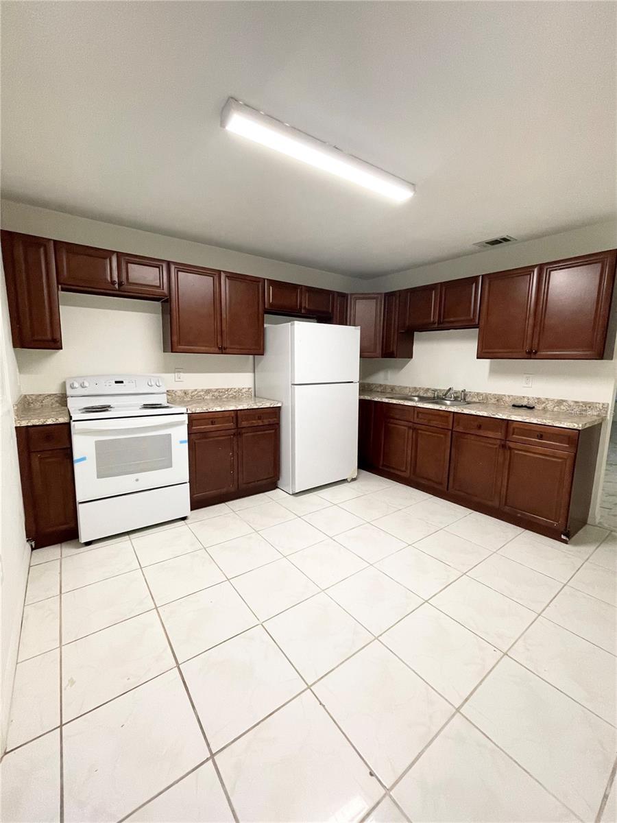 428 GRANADA BLVD