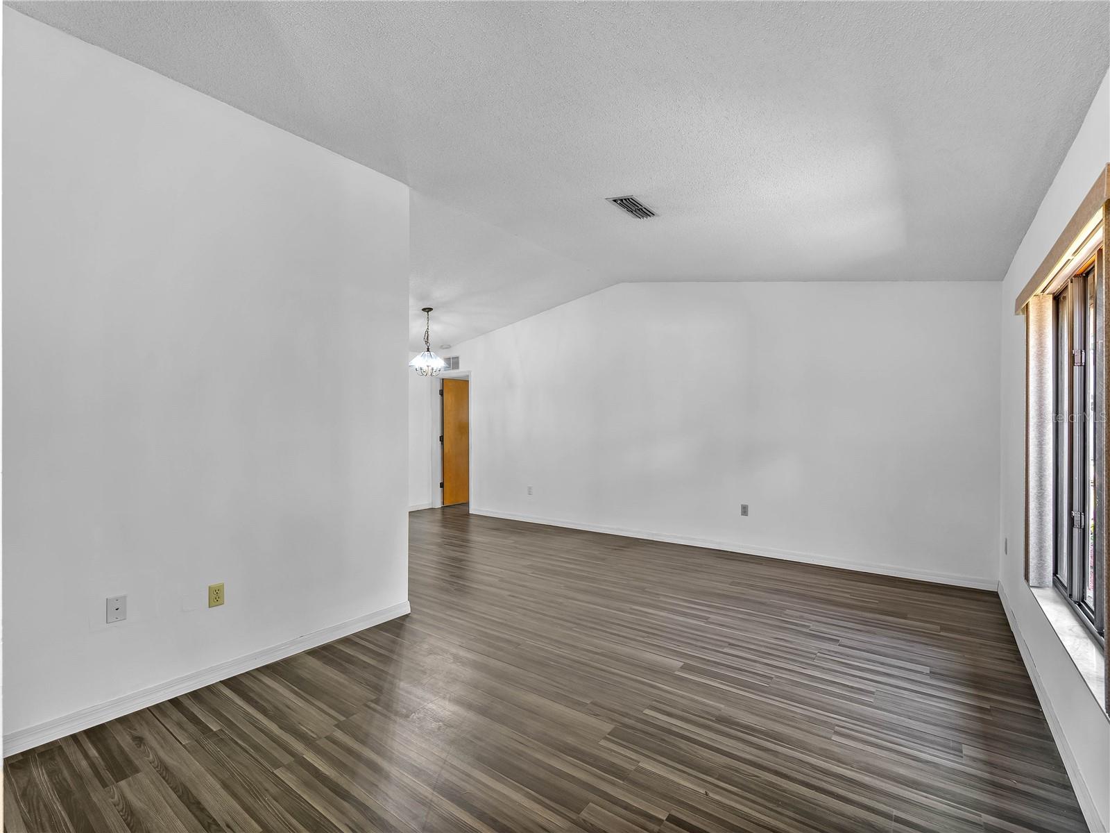 8429 CYPRESS LAKE CIR