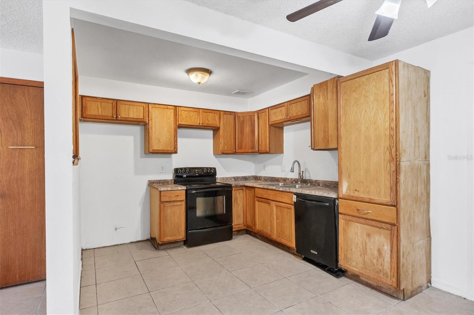 428 GRANADA BLVD
