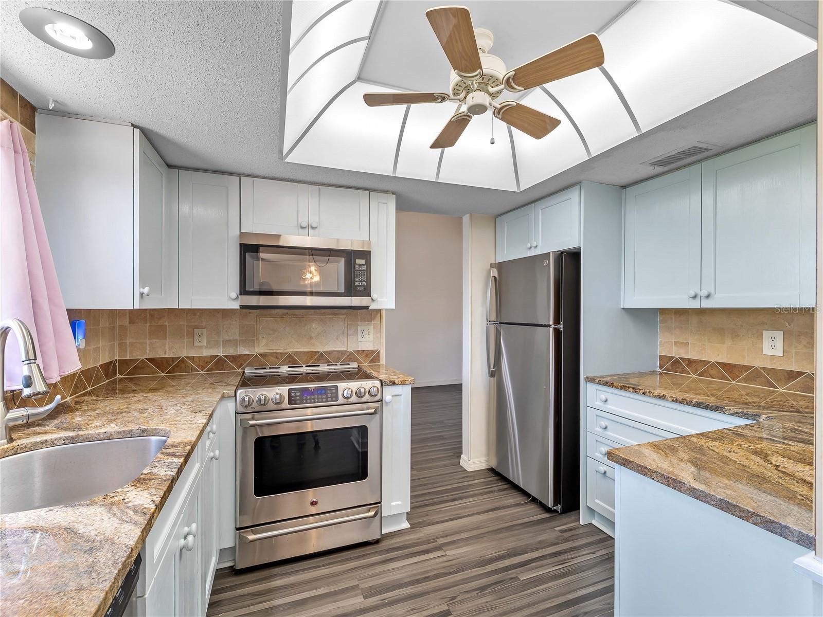 8429 CYPRESS LAKE CIR