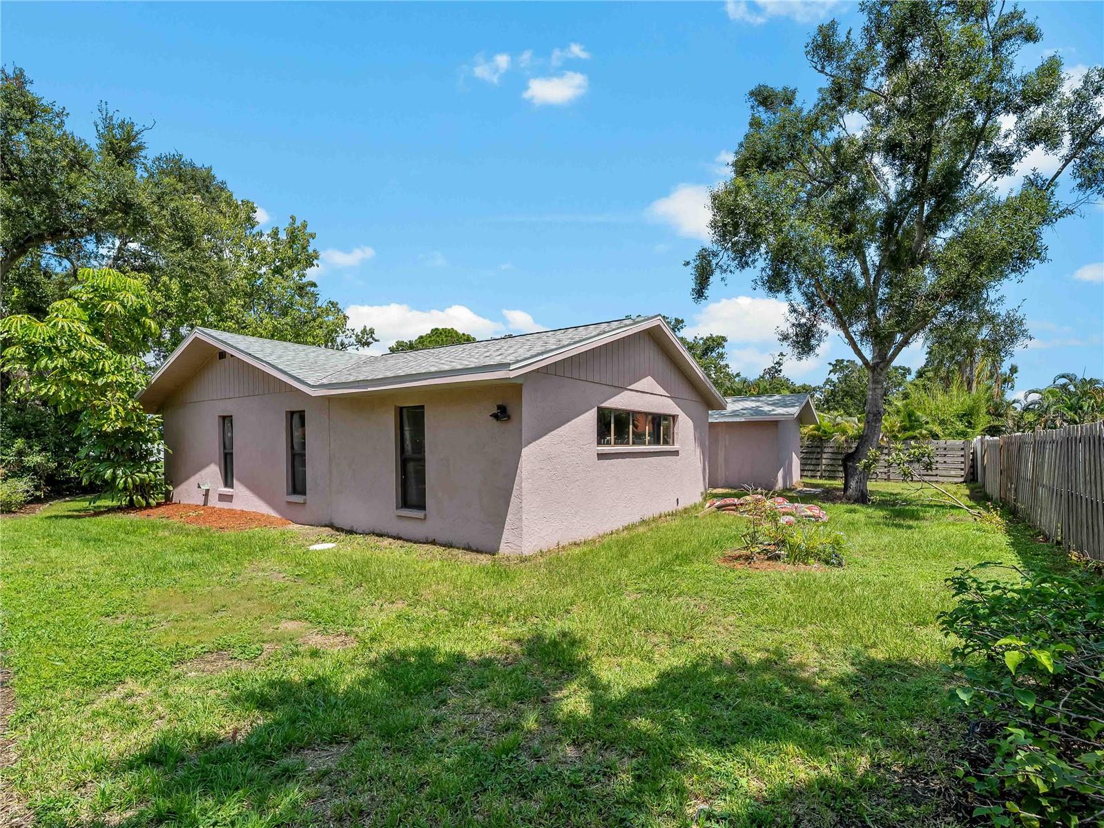 8429 CYPRESS LAKE CIR