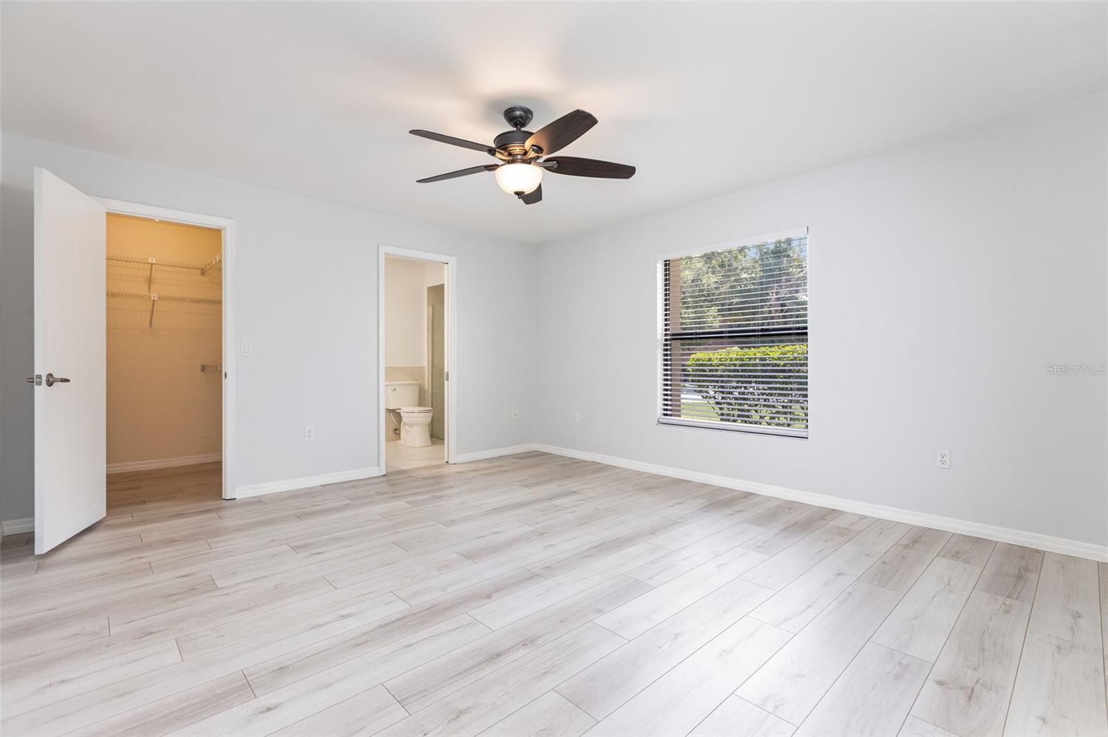 8434 CYPRESS LAKE CIR